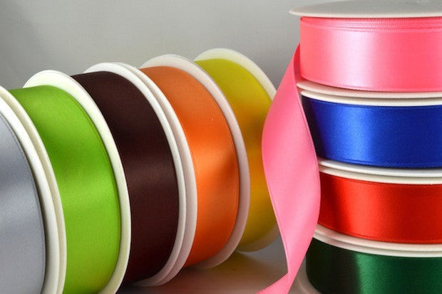 How to identify quality satin ribbons from UK retailers