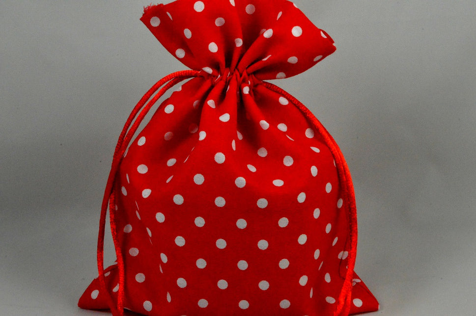 88168 - Set of 3 Polka Dot Gift Bags with Draw Strings! (Two Sizes)10.5cm x 13cm / Red