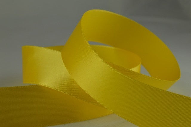 54033 - 15mm, 25mm & 38mm Single Faced Satin Ribbon x 100 Metre Rolls15mm / 12 Yellow