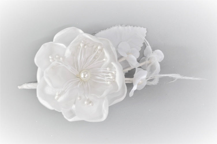 White Pearl Floral Pick
