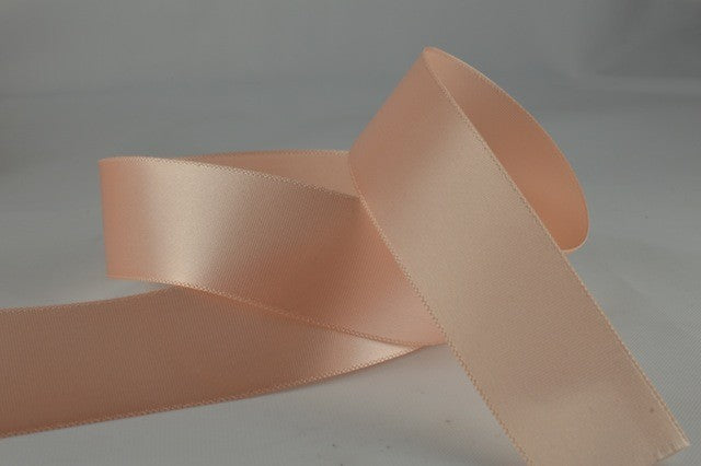 54033 - 15mm , 25mm and 38mm Single Faced Satin Ribbon x 20 Metre Rolls!15mm / 53 Soft Peach