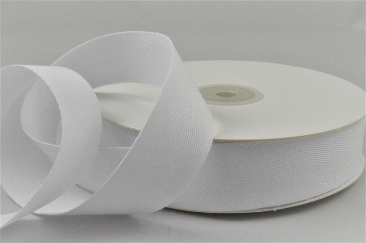 15mm, 25mm & 38mm Soft Herringbone Cotton Ribbon x 25 Metres!15mm / White