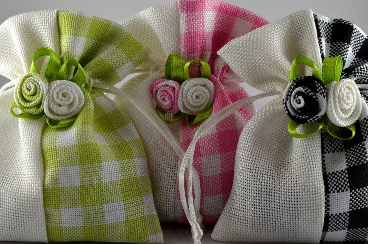 88007 - Coloured Flower Decorated Gingham Gift Bags x 5!