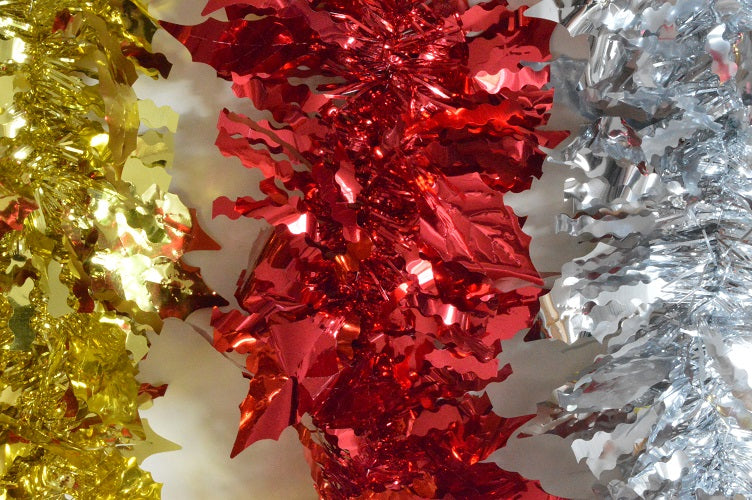 Coloured Holly Leaf Tinsel x 2 Metre Lengths!