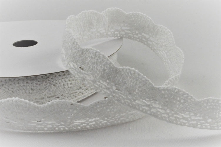 20mm Vintage Cotton Lace Ribbon (10 Metre Rolls)White