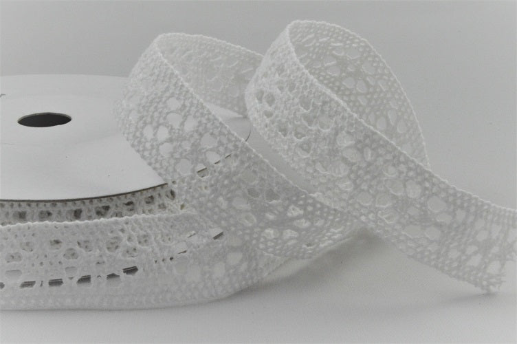20mm Vintage Patterned Cotton Lace Ribbon (10 Metre Rolls)White