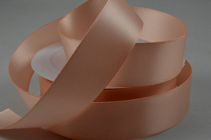 93977 - 3mm, 7, 10, 15, 25, 38 & 50mm Double Faced Satin Ribbon3mm / 22 Light Peach / 50 Metres