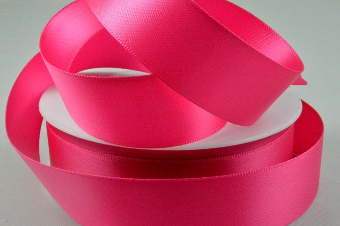 93977 - 3mm, 7, 10, 15, 25, 38 & 50mm Double Faced Satin Ribbon3mm / 34 Fuschia / 50 Metres