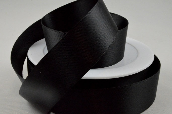 93977 - 3mm, 7, 10, 15, 25, 38 & 50mm Double Faced Satin Ribbon3mm / 88 Black / 50 Metres