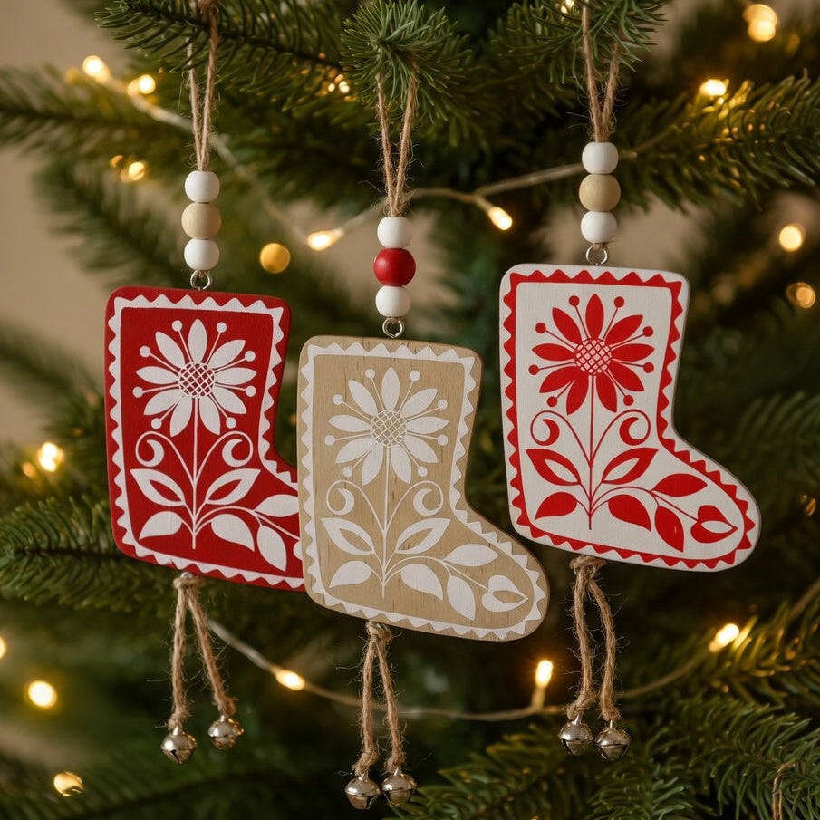 Wooden Santa Boot & Hanging Loop (1 Piece)