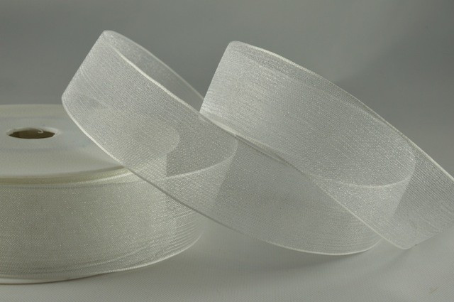 54419 9mm White Sheer Organza Ribbon x 25 Metre Rolls