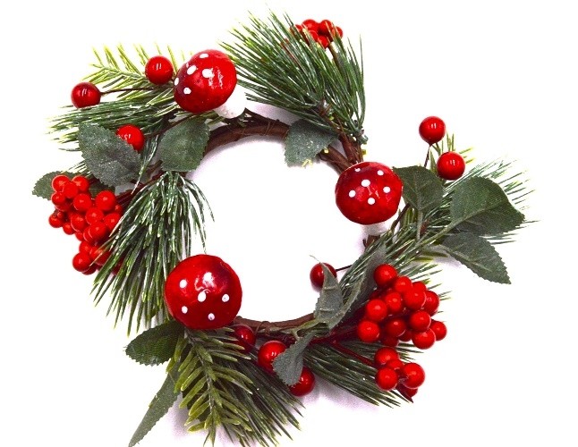 22088 - A beautiful candle decoration.  Bright Red berries and toadstools entwined with pine needles making a lovely Christmas display.  Measures approx 160mm  Outer diameter