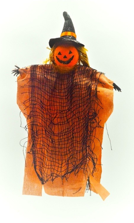22099 - Pumpkin Halloween hanging decoration.   Height 30cms , Width  17cms  (Approx) 