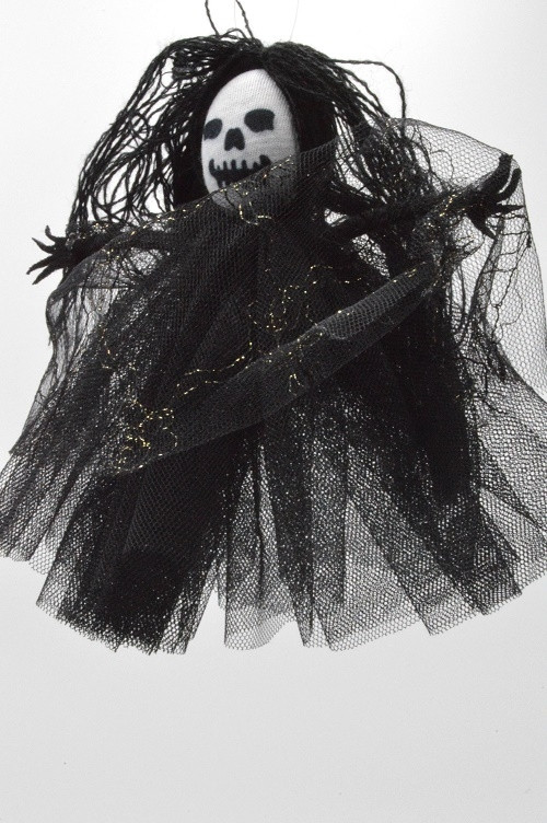 22103 - Small Halloween Witch hanging decoration with a long straggly hair and a black sheer shawl.  Height 13cms , Width  14cms  (Approx) 