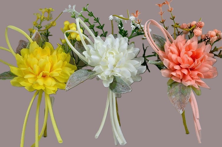 33003 - Spring floral arrangement with a curled soft ribbon embellishment.  Height  20cms ,  Width  11cms  (approx) 