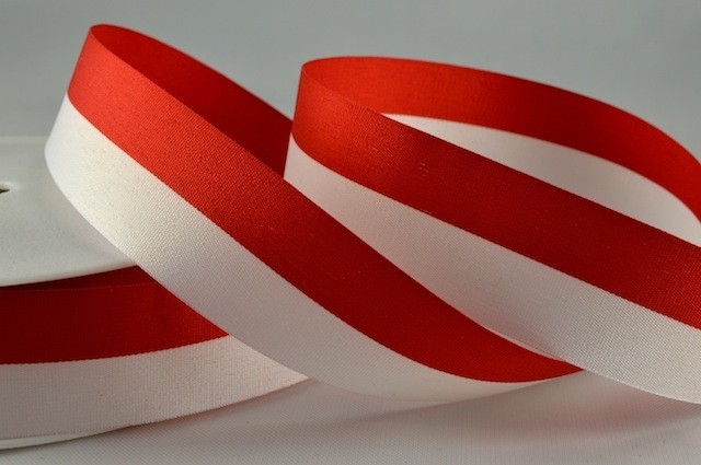 Y885 - 15mm Striped Flag Ribbon-15mm-424 Red & White-25 Metres