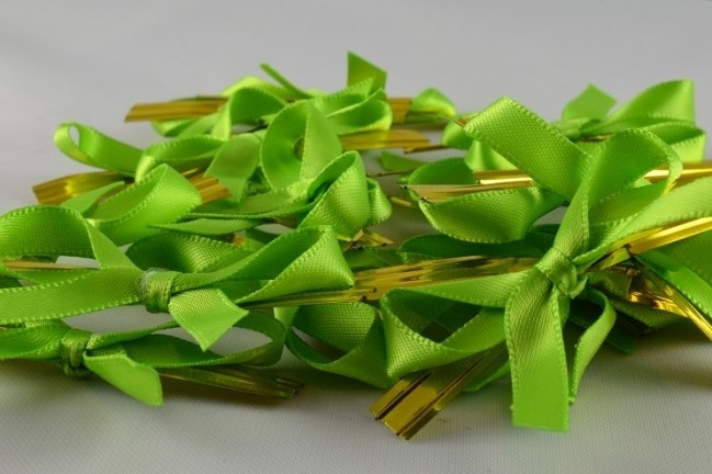 Y594 - 6mm Coloured Satin Bows (100 Pieces)-65 Green