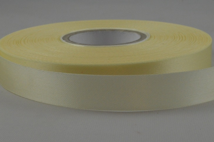 Y755 -  15mm Cream Cut single sided Polyester satin x 200 Metres