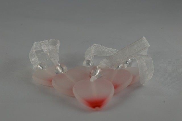 X341 - 24mm Hearts & String x 24 Pieces Per Bag