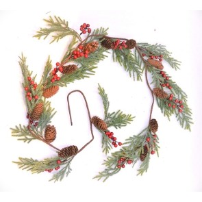 22023 - Christmas Pine Cones & Red Berries Garland.  Length  1.5mts apx