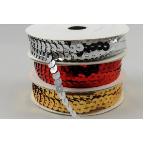 55134 - Small bright stringed sequins available in several colours.