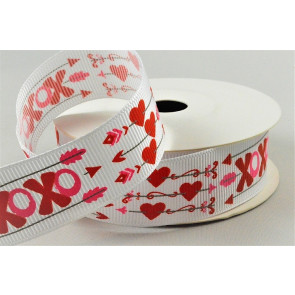 55138 - 22mm White grosgrain ribbon printed with a Cupid Arrow , Love Hearts and XOXO Valentines message x 10mts. 